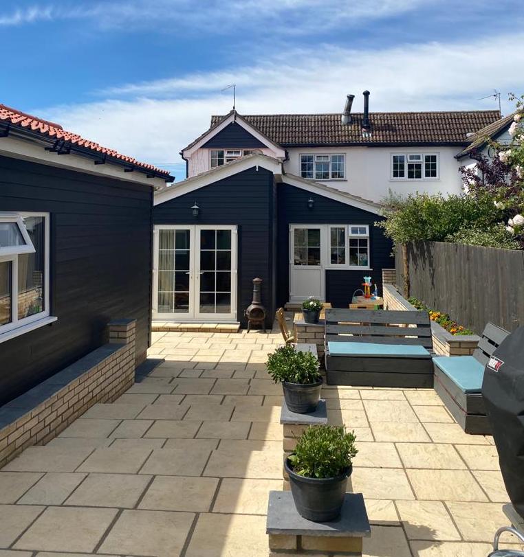 Single Storey Rear Extension and replacement of existing garage with New Outbuilding in Sutton